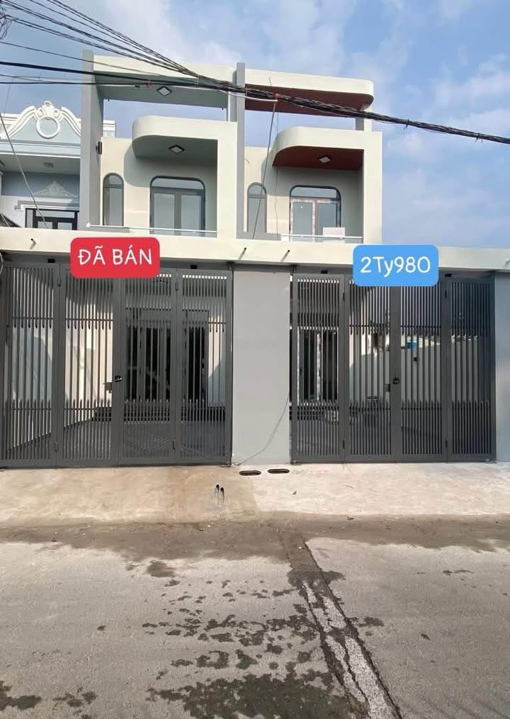 Nhà lầu Hiệp An, Thủ Dầu Một, 108m² giá 2.98 tỷ - Thiết kế hiện đại, ô tô vào tận nhà!