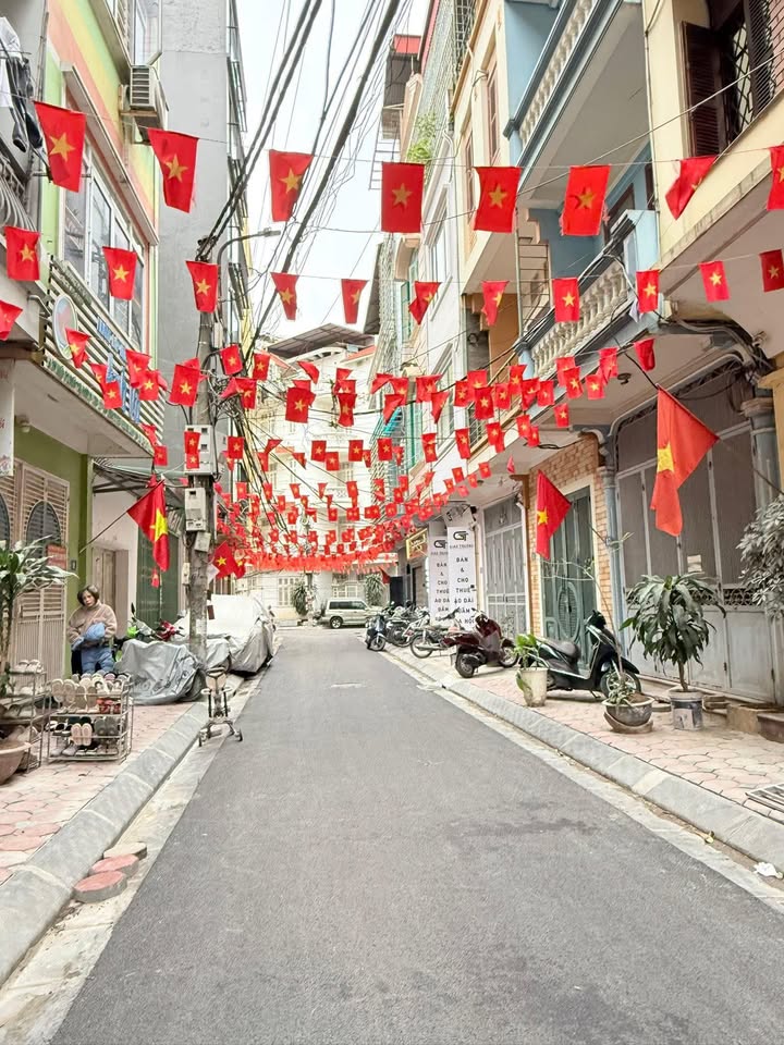 Nhà 5 tầng Quận Hai Bà Trưng 60m² - Khu phân lô đẹp, ngay trung tâm!