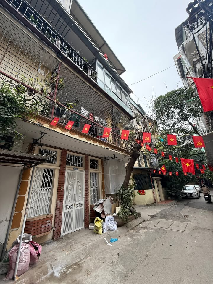 Căn hộ 65m² Phố Vĩnh Phúc, Quận Ba Đình giá chỉ 5 tỷ - Căn góc tiện nghi!