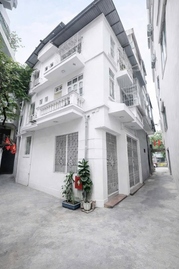 Nhà góc Trình Đình Cửu, Định Công, 47m² giá 12 tỷ - Vị trí đắc địa sát khu đô thị!