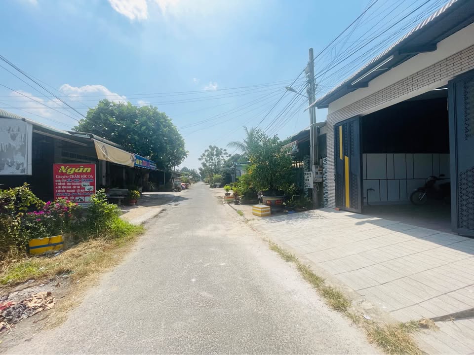 Nhà mới đường 32 Ngô Quyền, phường Long Hoa 142m² giá 1.49 tỷ - Thiết kế hiện đại và tiện nghi!