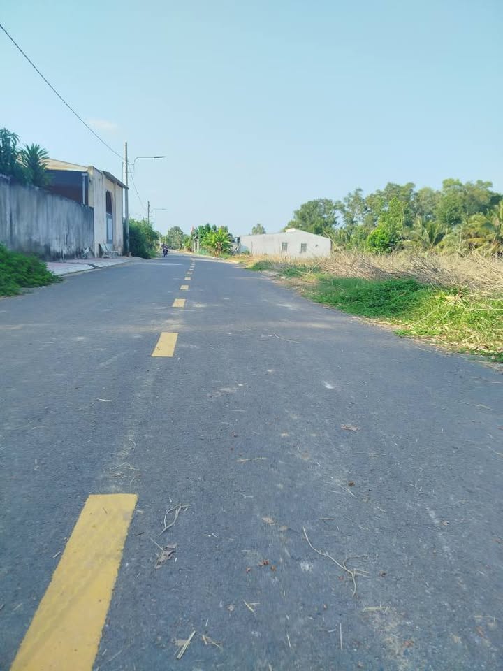 Đất nền 2 mặt tiền Huỳnh Văn Quỡn, 1749m² giá 5.2 tỷ - Cơ hội đầu tư tuyệt vời!