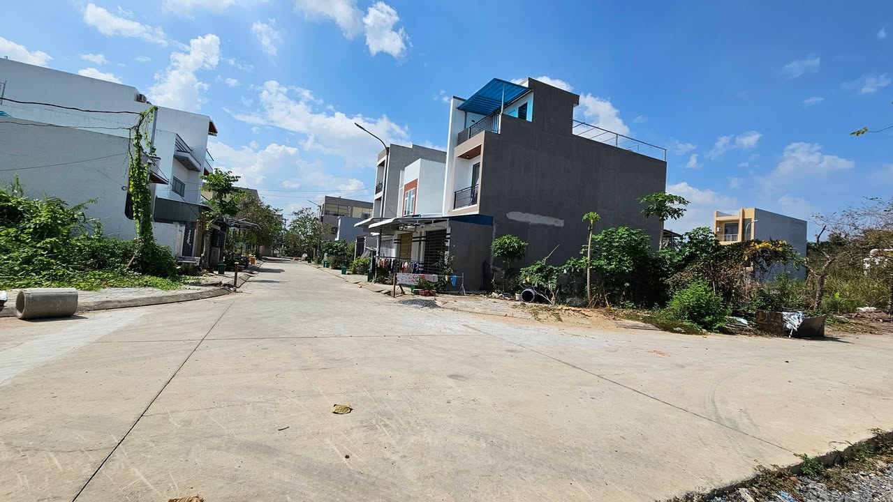 Đất nền góc 2 mặt tiền KDC Phước Thới, Cần Thơ 80.4m² giá 1.05 tỷ - Thích hợp đầu tư!