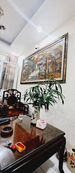 Nhà mặt phố Đại Cồ Việt 22m² giá 8.6 tỷ - Kinh doanh sầm uất!