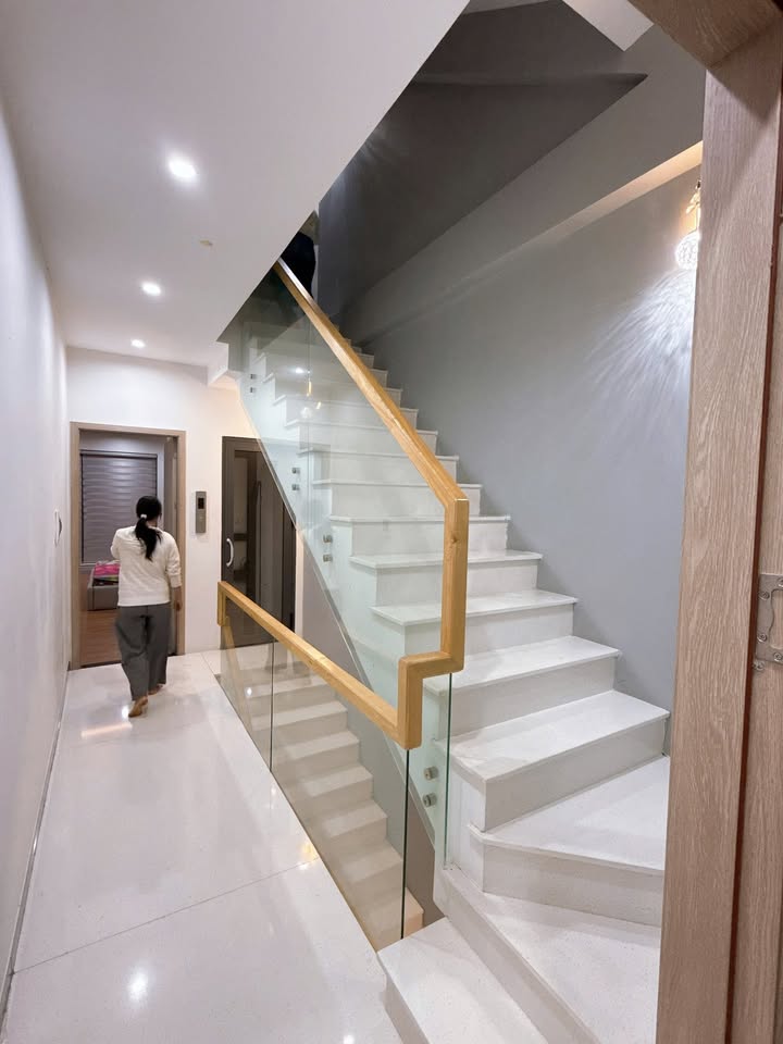 Nhà hoàn thiện Barya City, phường Long Toàn, 90m² giá 4.6 tỷ - Sẵn sàng vào ở!