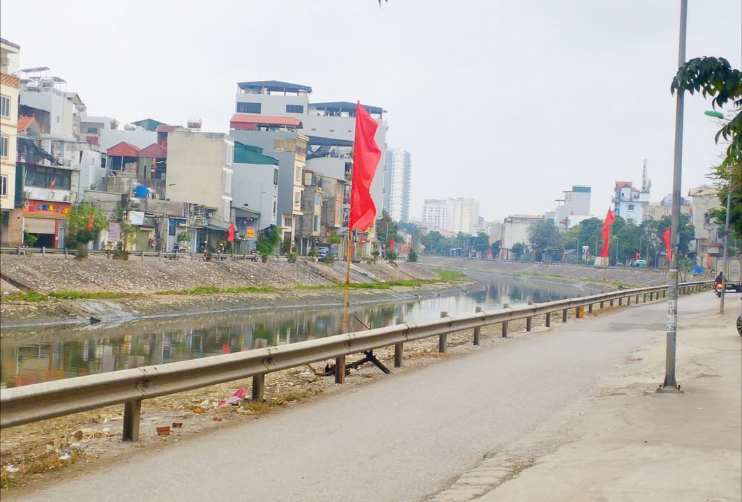 Nhà riêng Yên Ngưu 90m² giá 8 tỷ - Ngõ thông, gần chợ đầu mối!