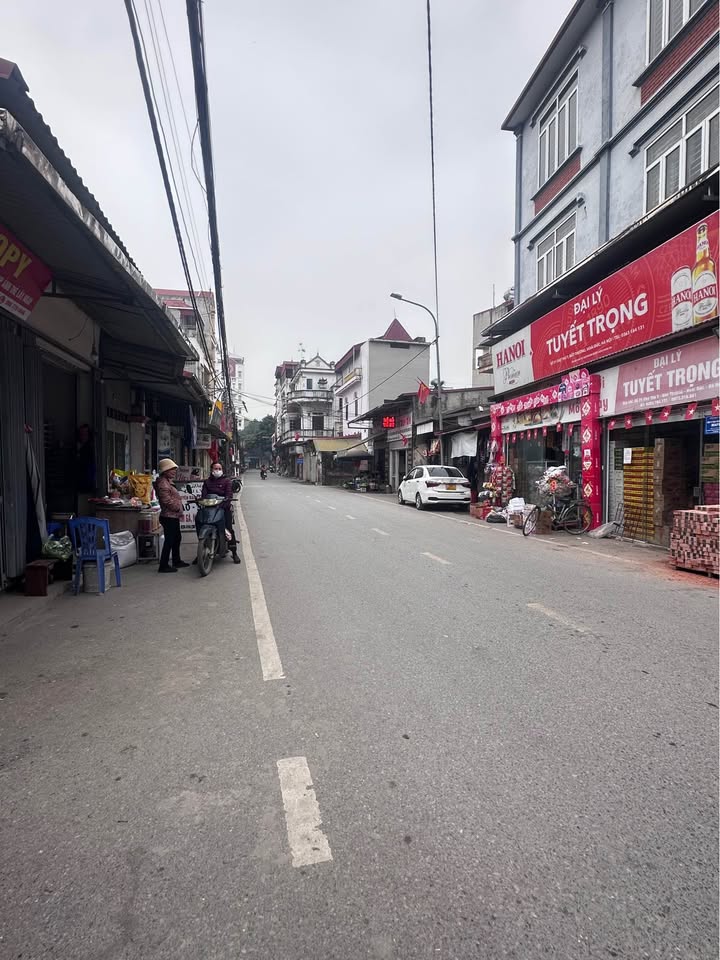 Nhà mới xây 42m² tại KĐT Tân Tây Đô, giá 4 tỷ - Ô tô đỗ cổng!