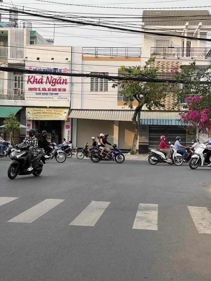 Nhà bán mặt tiền Đường Hà Hoàng Hổ 106m² - Kinh doanh thuận lợi!