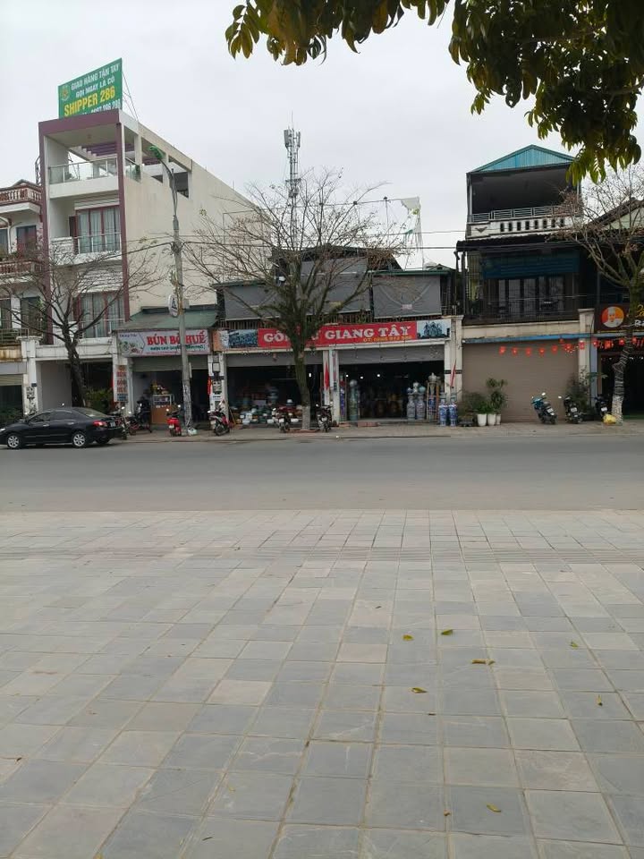 Bán gấp FrontHouse 306m² mặt phố An Dương Vương, TP Lào Cai - Đầu tư sinh lời bền vững!