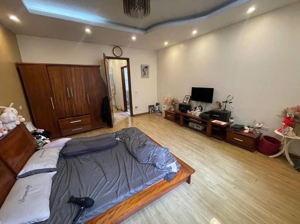 Nhà lô góc Yên Lãng Đống Đa 66m² giá 10.8 tỷ - Không thể bỏ lỡ!