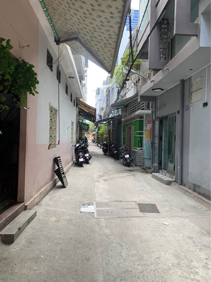 Nhà 3 tầng 4PN Đà Nẵng 32m² giá 4.8 tỷ - Gần cầu Rồng!