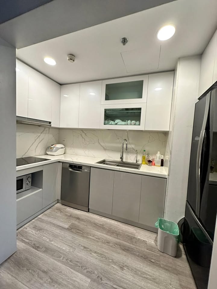 Căn hộ 2PN Royal City, 90m² chỉ 12 tỷ - Nhà đẹp, vào ở ngay!