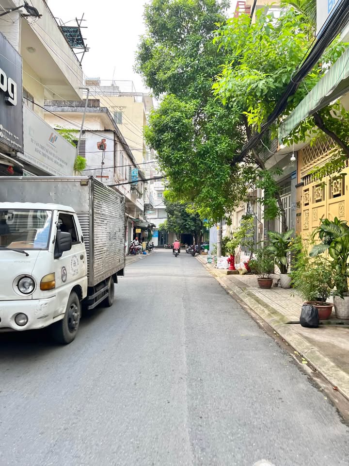 Nhà phố Tân Sơn Nhì, Tân Phú 52m² giá 8.3 tỷ - Mặt tiền hẻm nhựa, thuận tiện kinh doanh!