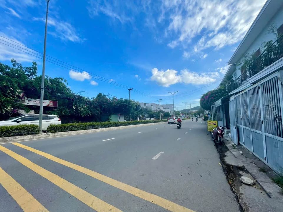 Đất nền Vĩnh Hòa Nha Trang 88m² - Giá chỉ từ 2.2 tỷ, sổ hồng riêng!