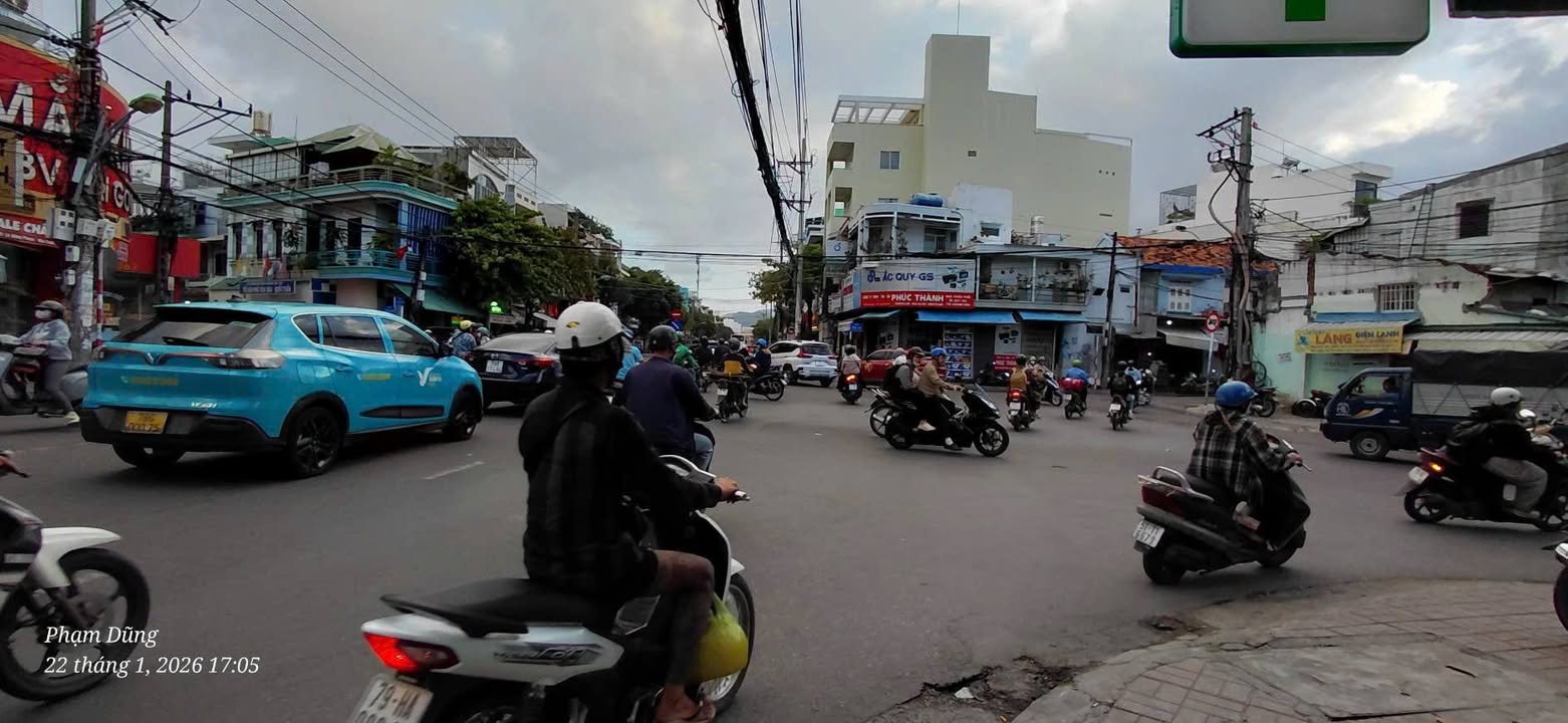 Bán nhà mặt tiền Lê Hồng Phong, Nha Trang 22m² - Đầu tư sinh lời ngay lập tức!