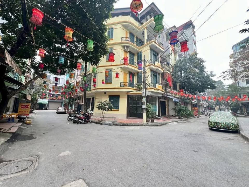 Townhouse KĐT Đền Lừ, 45m² giá 18.5 tỷ - Thiết kế hiện đại, sổ đỏ chính chủ!