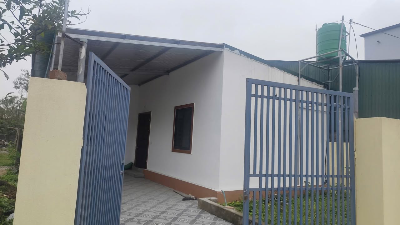 Nhà bán 2 Mặt Tiền Thôn Liên Thanh, Thạch Hà 127m² giá 2 tỷ - Sổ hồng chính chủ!