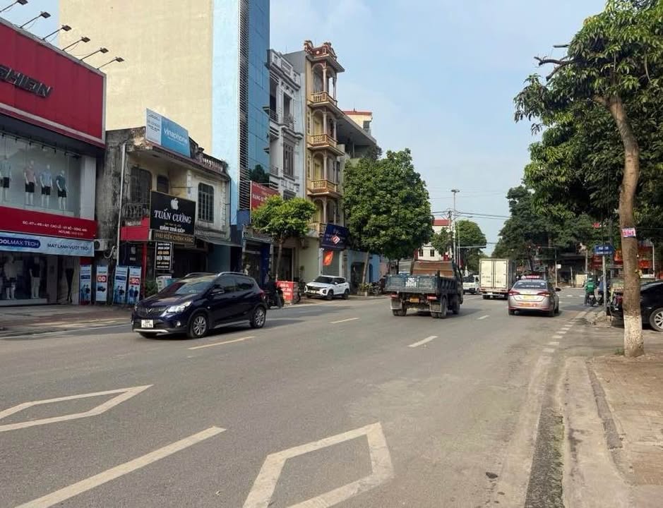 Đất phân lô Xóm Ngoài, Đông Anh 65m² giá 5 tỷ - Ô tô cách 10m, pháp lý rõ ràng!