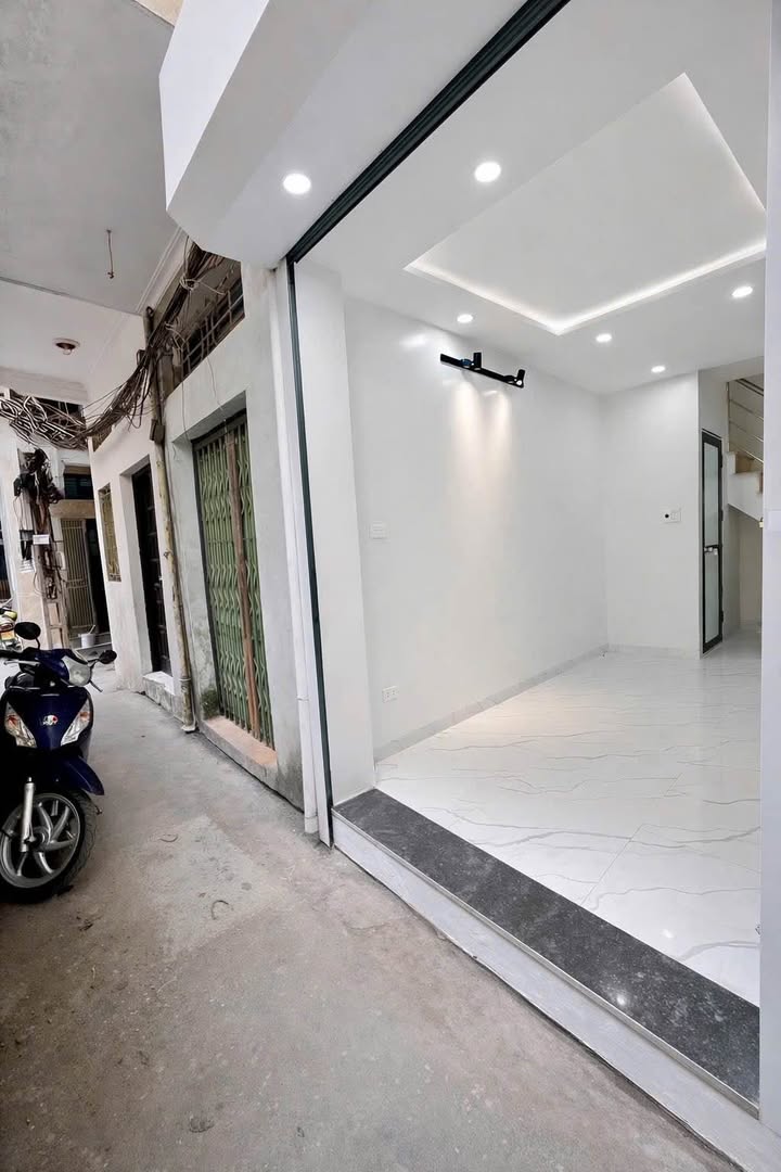 Nhà nhỏ xinh Đống Đa 16m² giá 3.95 tỷ - Sổ đỏ riêng, đầy đủ nội thất