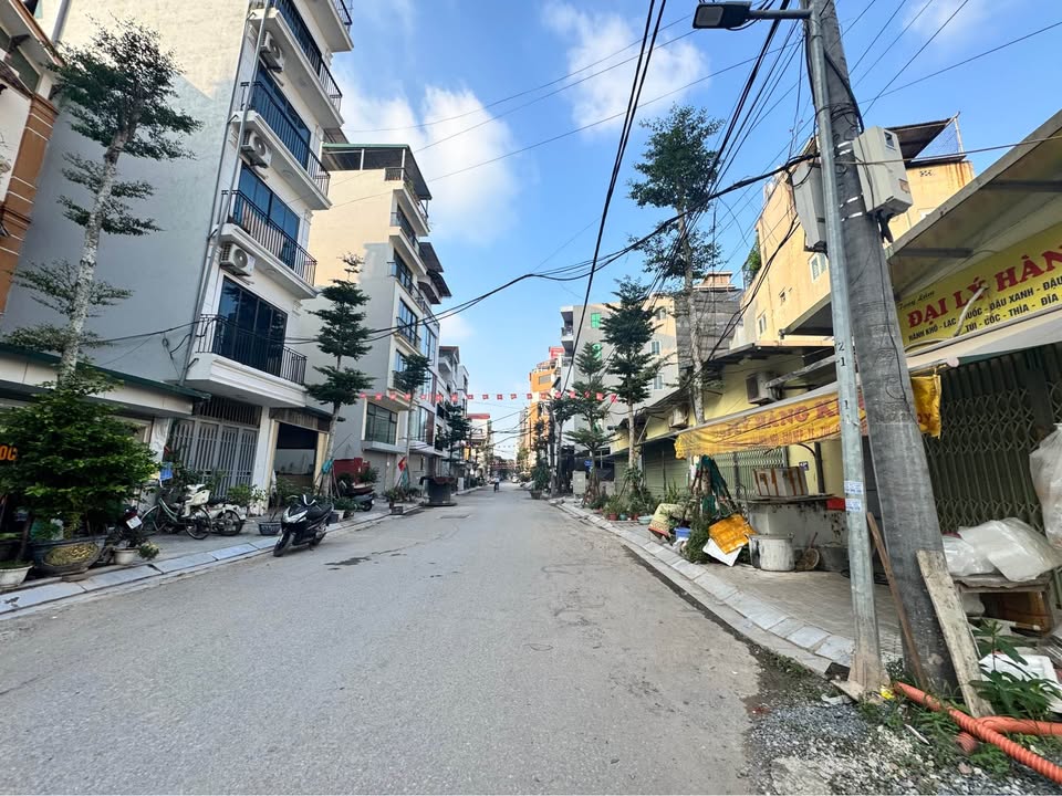 Đất Phú Thượng Tây Hồ 105m² giá 22 tỷ - Sổ đỏ chính chủ, liền kề Ciputra!