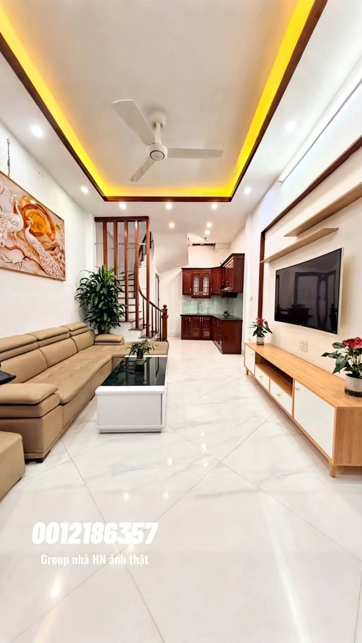 Nhà phố Minh Khai 32m² giá 8.75 tỷ - Full nội thất, ô tô tránh 50m!