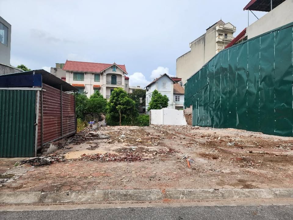 Đất phân lô phố Trạm Long Biên 90m² giá chỉ 3x tỷ - Đầu tư sinh lời ngay!