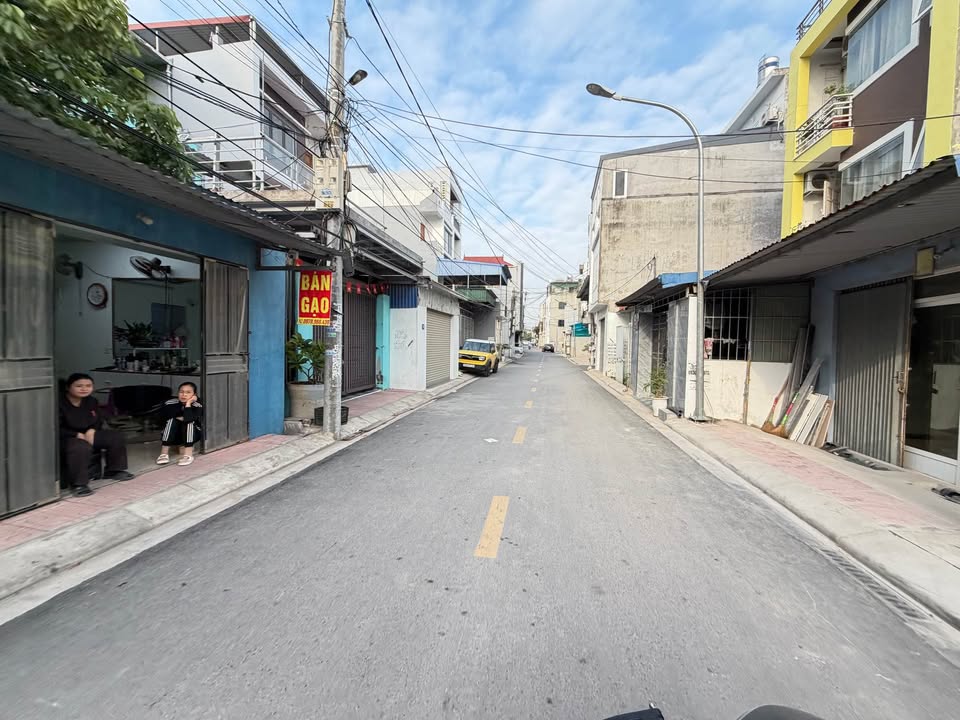 FrontHouse Đường Cái Tắt, Hải Phòng 100m² giá 4 tỷ - Kinh doanh thuận lợi!
