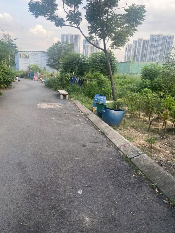 Đất nền giá tốt tại Vinhome Grand Park 72m² - Pháp lý rõ ràng, sẵn sàng công chứng!