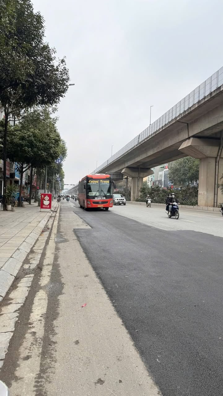 FrontHouse Quang Trung, Hà Đông 100m² - Kinh doanh sầm uất, mặt phố hai chiều