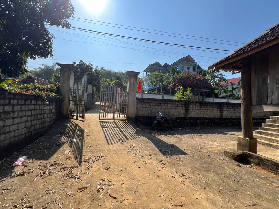 Đất thổ cư 1224m² xã Lạc Thịnh giá 2.5 tỷ - Cơ hội đầu tư hấp dẫn!