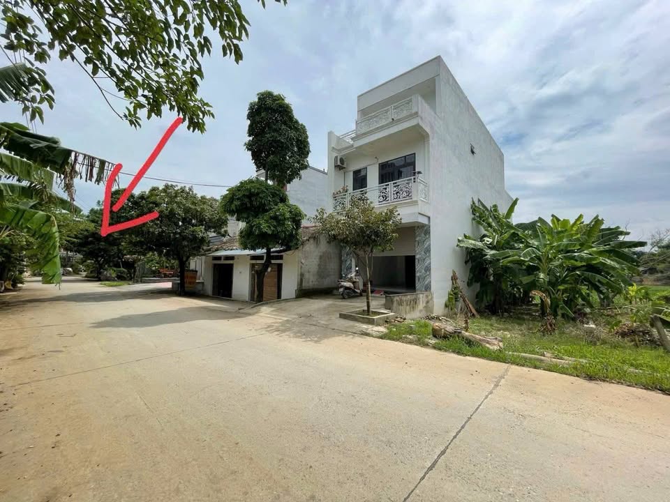 Đất mặt đường Hoàng Văn Thụ, Chương Mỹ 100m² giá 4 tỷ - Kinh doanh sầm uất!