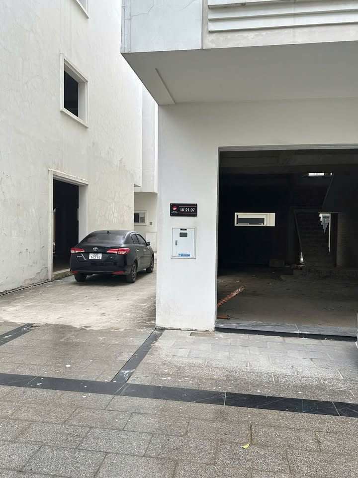 Townhouse Hinode Royal Park Hoài Đức 99m² giá 27.4 tỷ - An cư lý tưởng!