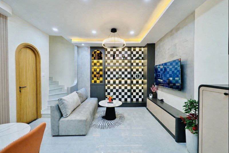 Nhà 3 tầng Điện Biên Phủ, Bình Thạnh 70m² giá 5 tỷ - Đầy đủ nội thất, gần ĐH HUTECH!