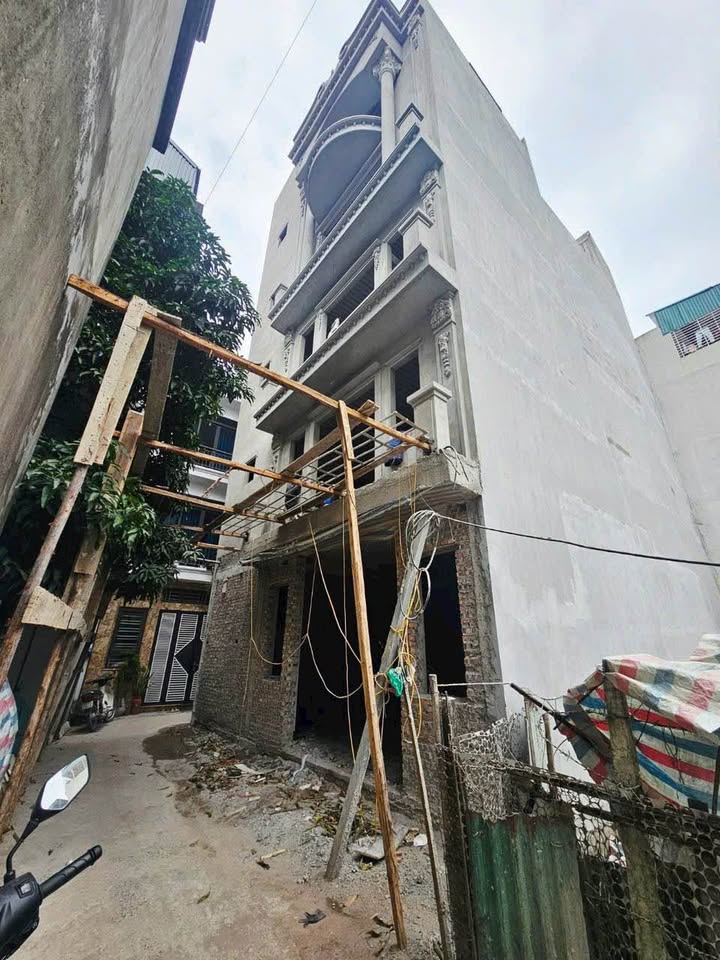 Nhà phố Phúc Lợi Long Biên 52m² giá 8 tỷ - Thiết kế hiện đại, thang máy tiện lợi!