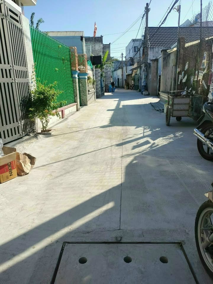 Nhà ấp 3 Đông Thạnh Hóc Môn 50m² giá 1.18 tỷ - Cần bán gấp!