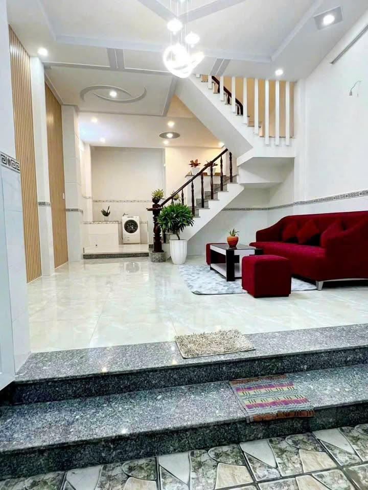 Nhà riêng Phường Tân Chánh Hiệp, Quận 12, 52m² giá 3.75 tỷ - Sổ hồng riêng, nhà mới tân trang!