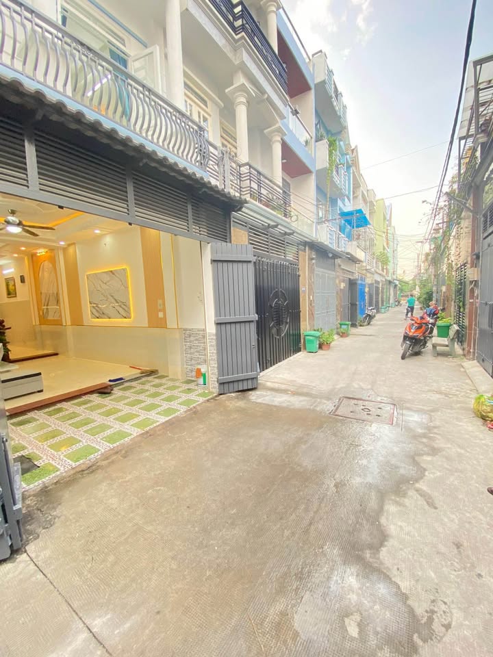 Nhà phố Tân Chánh Hiệp, Quận 12, 54m², giá 4.55 tỷ - Vị trí đẹp, gần tiện ích!