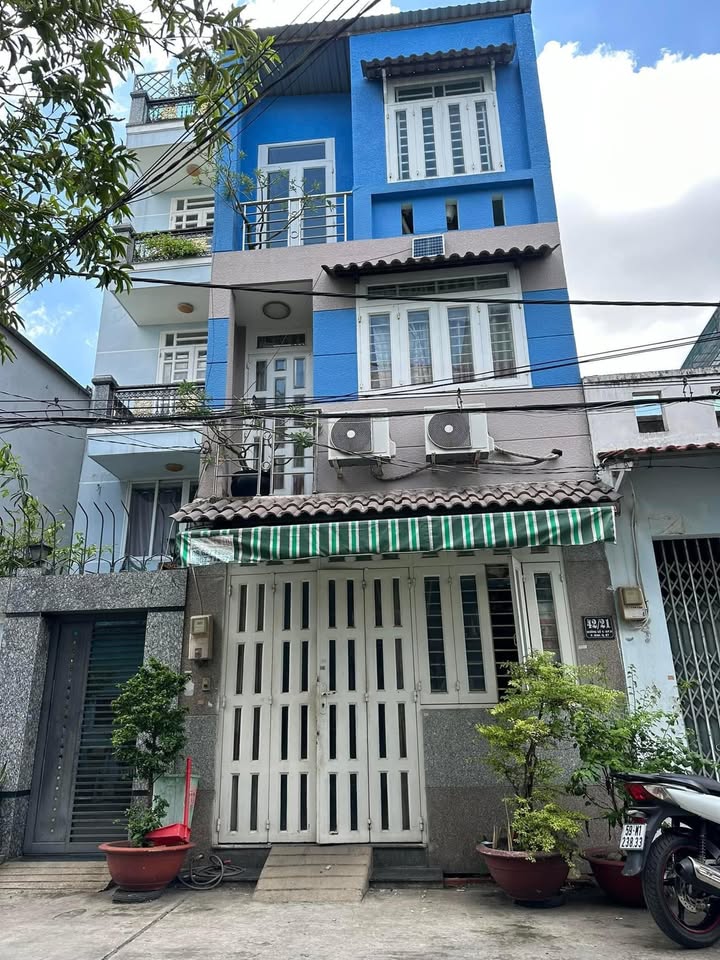 Nhà hẻm kinh doanh 32m² tại Bình Hưng Hòa - Giá chỉ 3,33 tỷ - Sẵn sàng vào ở!