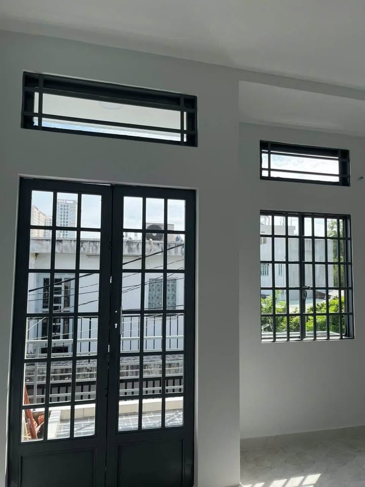 Nhà phố 2PN Tân Chánh Hiệp 40m² giá 3.55 tỷ - Hẻm xe hơi, gần công viên Quang Trung!