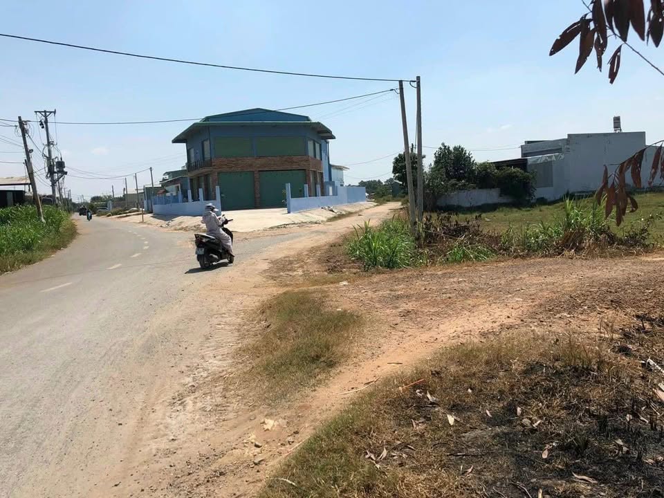 Đất thổ cư mặt tiền Xuân Thới Sơn 165m² giá 4.95 tỷ - Cơ hội đầu tư hấp dẫn!