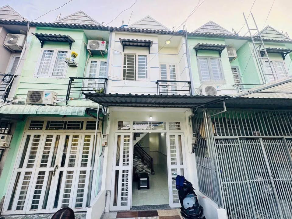 Nhà phố Thạnh Xuân Quận 12 27m² giá 1.23 tỷ - Hẻm thông xe tải tận nhà!