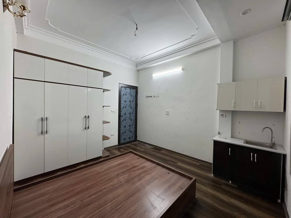 Phòng trọ cho thuê tại 217 La Thành, Đống Đa - 20m² chỉ từ 3 triệu/tháng!