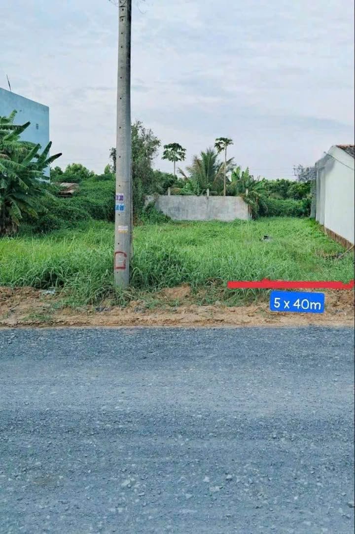 Bán gấp FrontHouse mặt tiền đường Quách Văn Tuấn, Tân An, 200m² chỉ 1.5 tỷ!