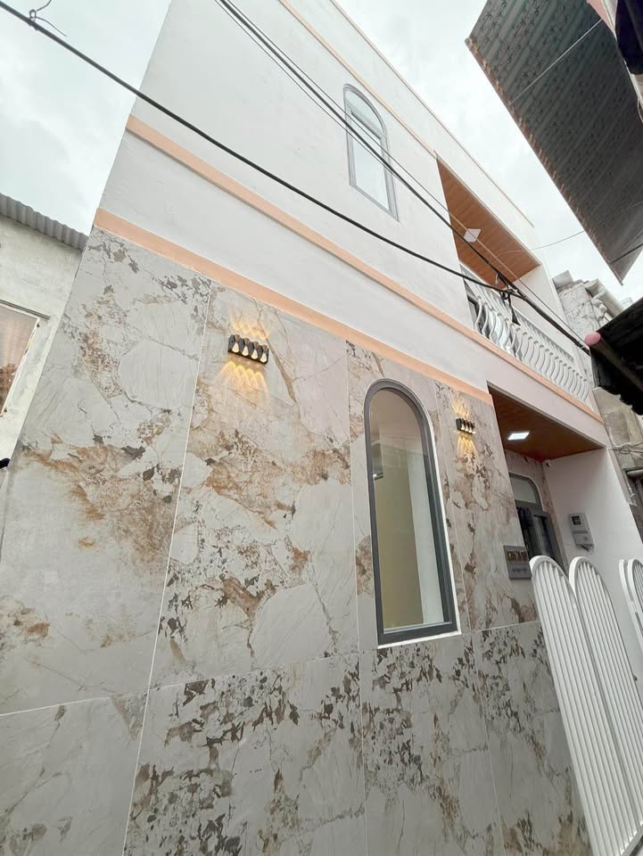 Nhà 2 tầng tại Kiệt 266 Hoàng Diệu, Đà Nẵng 51m² giá 4.2 tỷ - Sẵn sàng vào ở ngay!