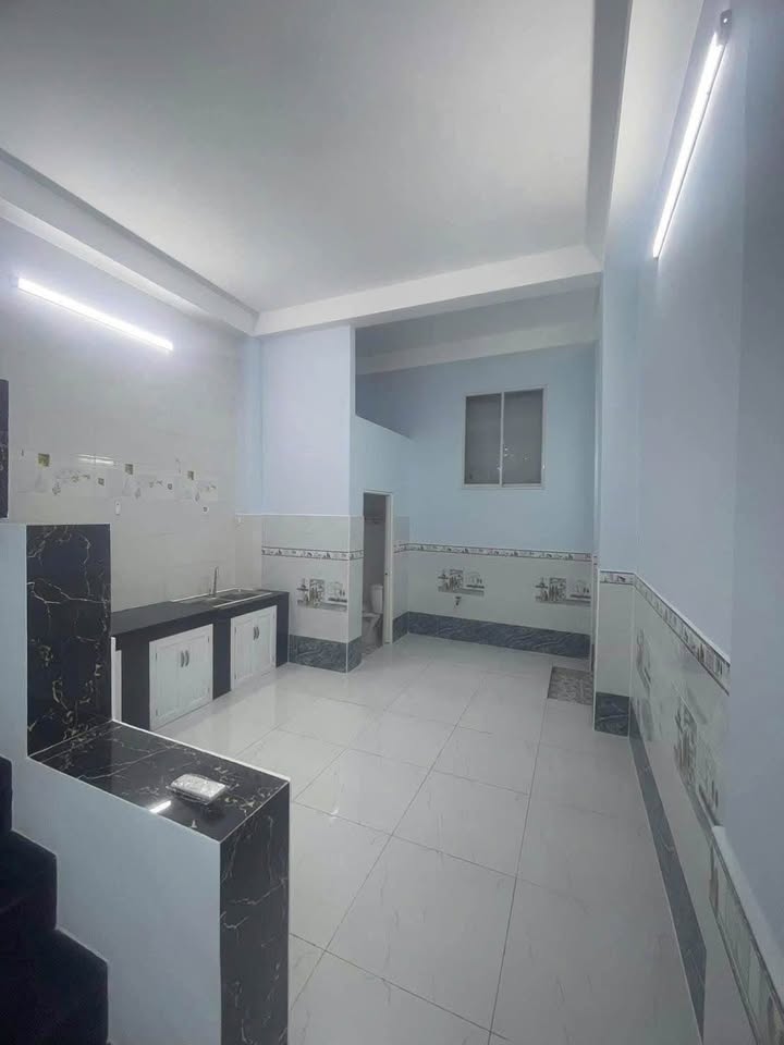 Nhà riêng Hóc Môn 60m² giá 3.7 tỷ - Hẻm xe hơi, chính chủ!