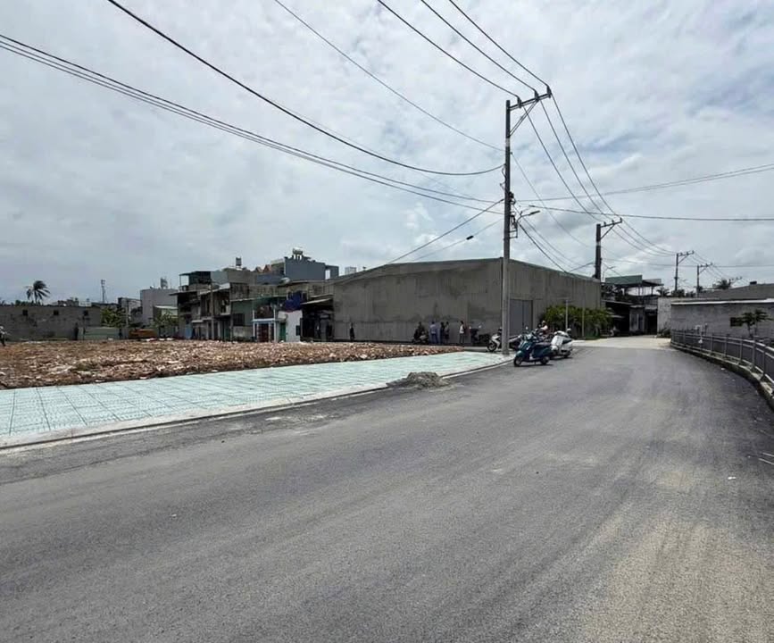 Đất nền mặt rạch Tx24, P Thới An, Quận 12, 320m² - Vị trí kinh doanh đắc địa!