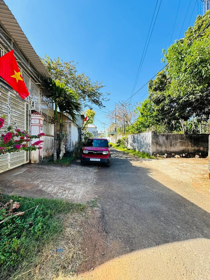 Đất thổ cư hẻm 32 Lạc Long Quân, Pleiku 140m² giá 1.39 tỷ - Cơ hội đầu tư tuyệt vời!