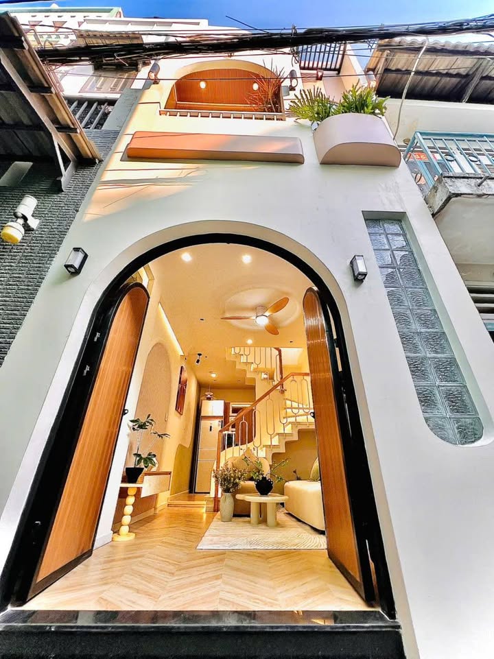 Nhà Gò Vấp 21.4m² giá 3.95 tỷ - Thiết kế mới đẹp, sẵn sàng ở ngay!