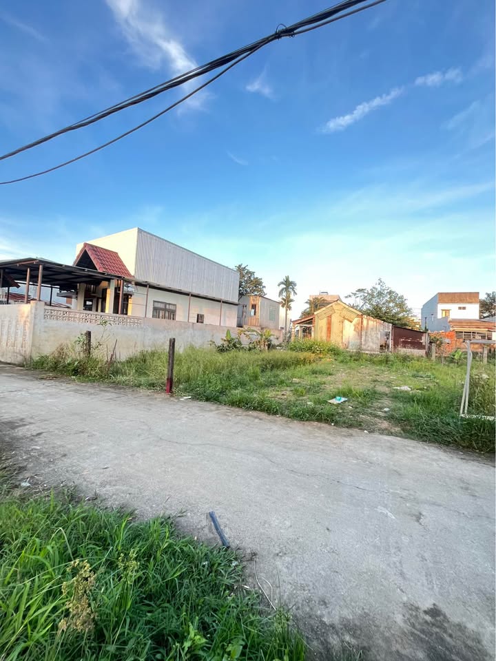 Lô đất Hòa Tiến Đà Nẵng 126m² giá 1 tỷ - Đất ở hoàn toàn, vị trí đẹp!