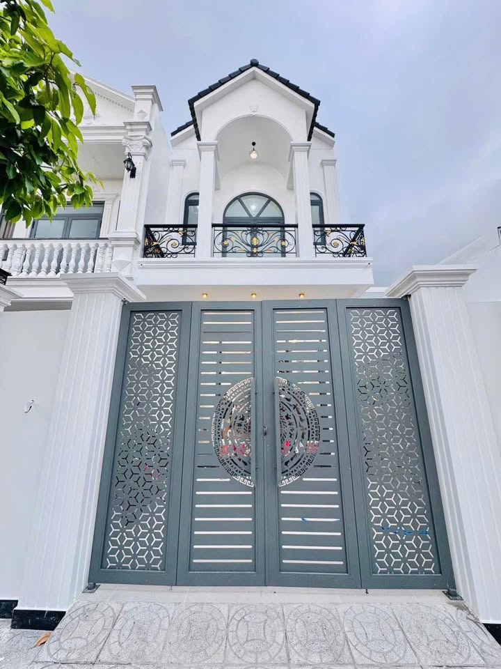 Nhà mới hoàn thiện tại KDC An Bình, Rạch Giá - 100m² giá 3.25 tỷ - Sẵn sàng vào ở!